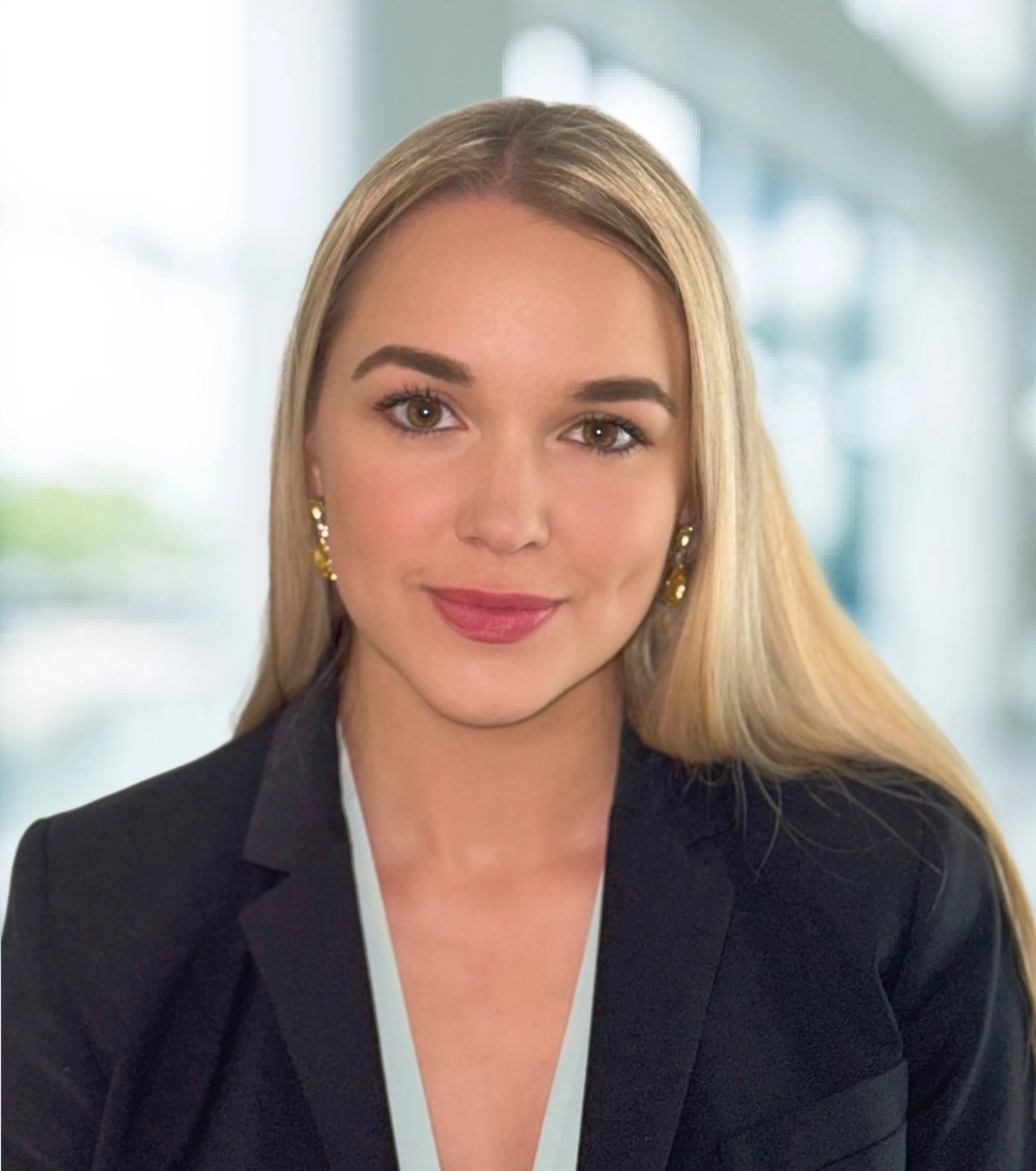 Stormi Harvey Author